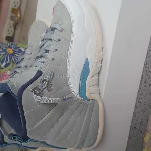 Jordan 12s - Picture 4 of 10